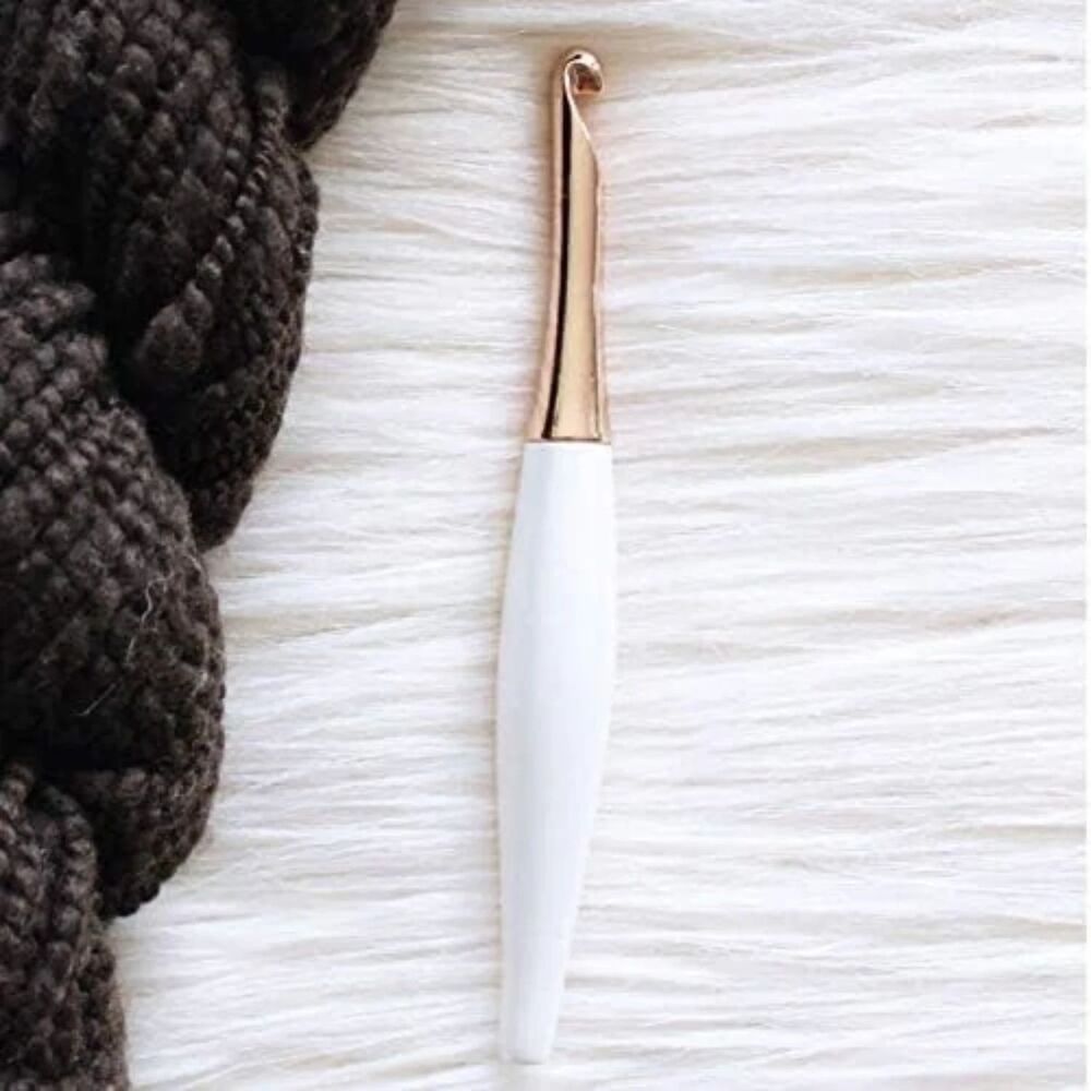 Furls Odyssey Crochet Hooks G+ 4.50mm White Rose Gold NWT (Discontinued)